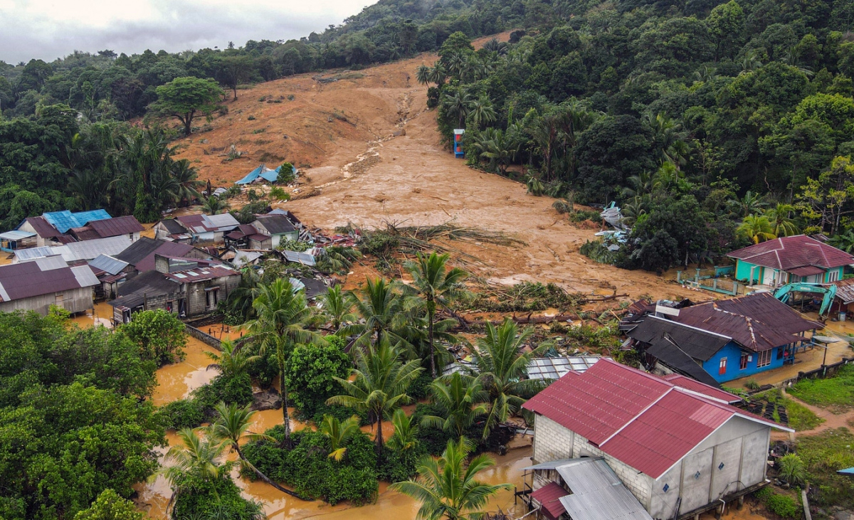 Số người thiệt mạng do lở đất ở Indonesia tăng lên 46 người